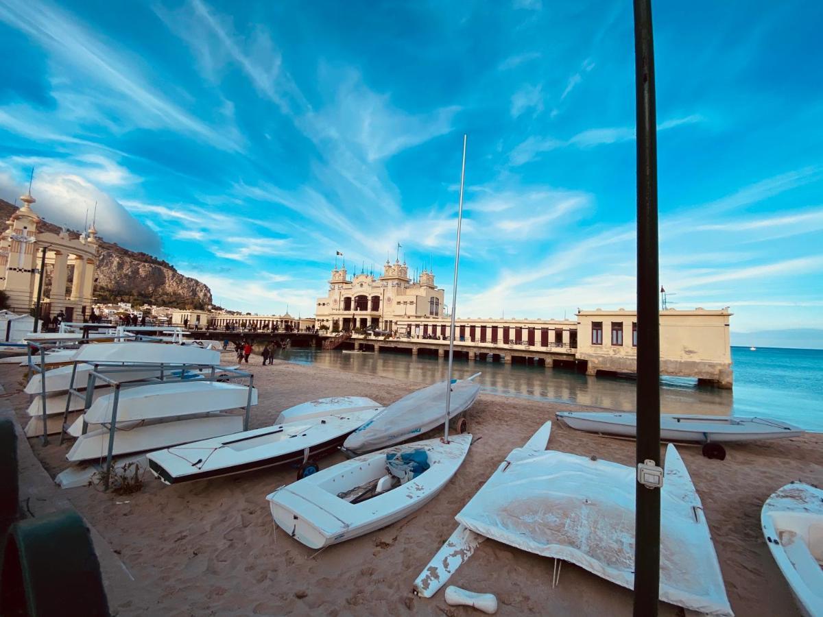 Mondello Beach The House With Green Lawns Villa Exterior foto